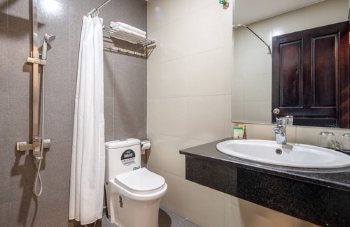 Quy Nhon Hotel | Phuong Dong Hotel & Apartment