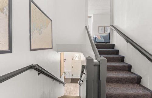 Bar Harbor Apartamento | Physician's Loft - in the Heart of Town