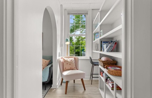 Bar Harbor Apartamento | Physician's Loft - in the Heart of Town
