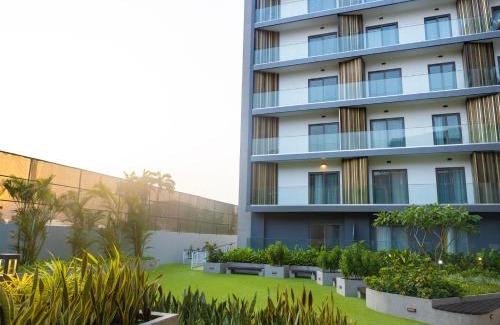 Accra Apartamento | Piano and Gold at The Lennox, Airport Residential