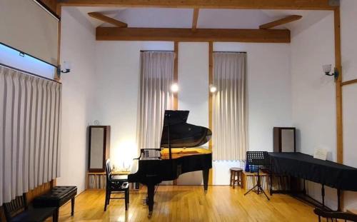 Higashimachi Chalet De Esquí | Piano&Stay 小西健二音楽堂～奏でる・泊まる～