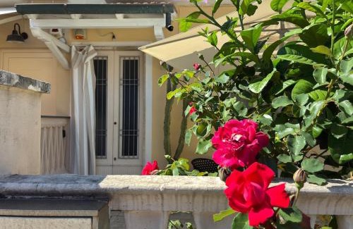Ex Campo d'Aviazione Casa | Piano terra con giardino, vicino al mare