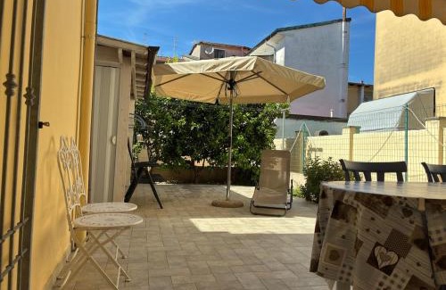 Ex Campo d'Aviazione Casa | Piano terra con giardino, vicino al mare