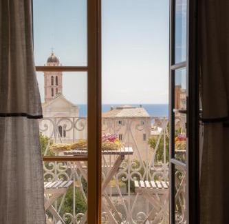 Bastia Apartamento | PIAZZA DA Appartement centre-ville avec Terrasse panoramique vue mer