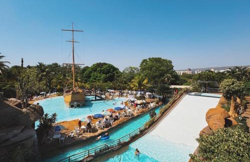 Prive das Caldas Apartamento | Piazza diRoma com acesso ao Acqua Park- Temporada CN