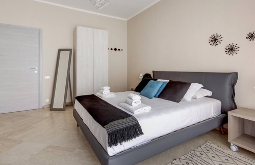 Alba Apartamento | Piazza Garibaldi in Alba