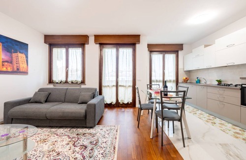 Lubiana Apartamento | Picasso Residency: Near Parma's Finest Gems