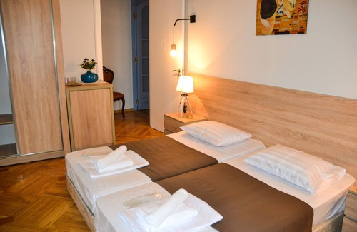 Vake Hotel | Piccolo Casa Bella Hotel