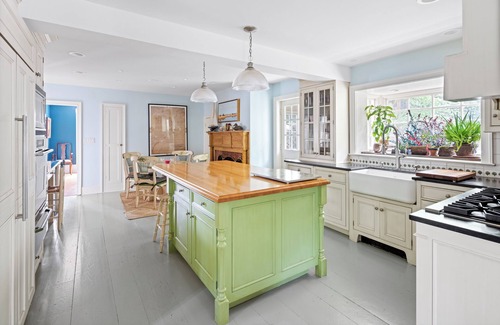 Pottersville Casa | Pickle Farm