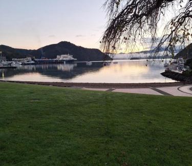 Waikawa Bay Apartamento | Picton Moana View Hideaway