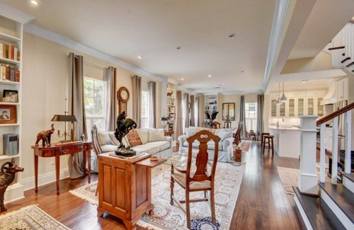 Flamingo Parks Villa | Luxury 3 Bedroom Villa with Communal Pool, West Palm Beach Villa 1848