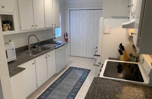 Flamingo Parks Cabaña | Picture Renting This Beautiful 4 Bedroom Cottage in West Palm Beach, West Palm Beach Cottage 1856