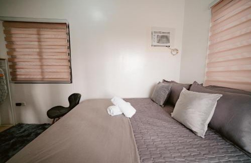 Binangonan Casa | Picturesque 3BR home near Thunderbird, Overlooking