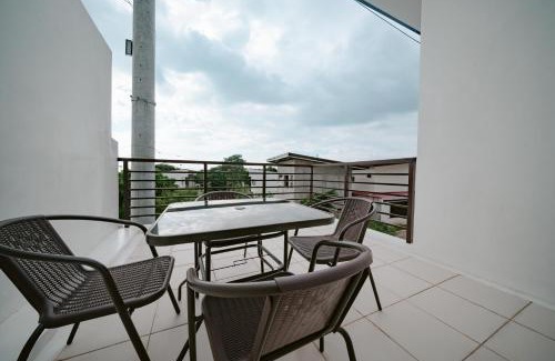 Binangonan Casa | Picturesque 3BR home near Thunderbird, Overlooking