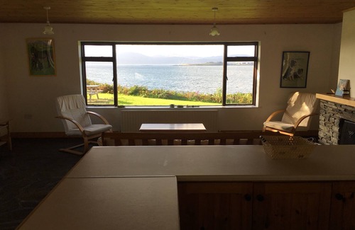 Durrus Casa | Picturesque, Cozy Stay on Bantry Bay, Access to Private Beach