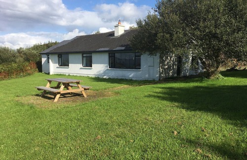 Durrus Casa | Picturesque, Cozy Stay on Bantry Bay, Access to Private Beach