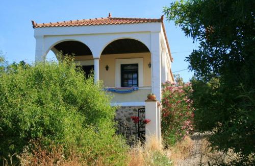 Limnos Casa | Picturesque Villa in Limnos + Enclosed Garden + Sea View