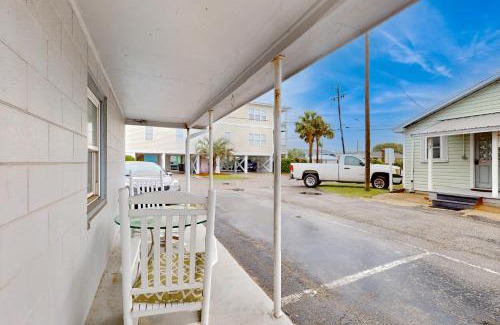 Kure Beach Apartamento | Pier View Cottage Unit 4