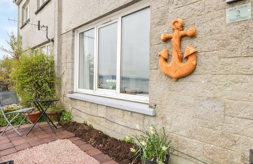 Kilmun Cabaña | PIER VIEW, pet friendly, country holiday cottage in Dunoon