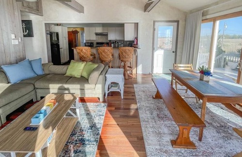 Green Creek Casa | PIERCES POINT HIDEAWAY PROPERTIES (4BR/2.2BA) BAY FRONT IN PIERCES POINT