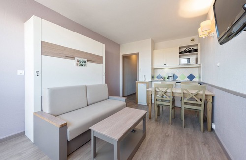 Antibes Casa | Pierre & Vacances Résidence La Rostagne