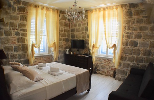 Bacvice Hotel | PIETRA ROSSA Luxury Rooms