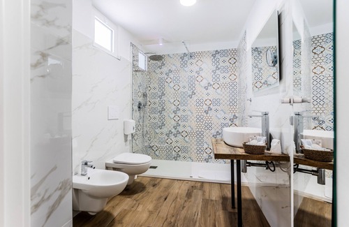 Municipio 1 Cama Y Desayuno | Pietramare Luxury suites