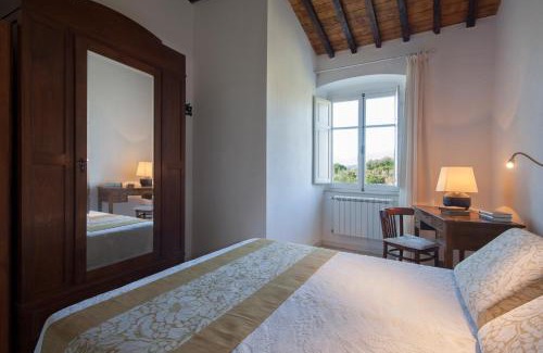 Trebiano Magra Casa | Pietrantica - Affittacamere con giardino NUOVA APERTURA a Trebiano -CITR