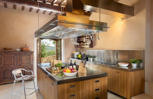Lustignano Villa | Pieve di San Giovanni 10, Emma Villas