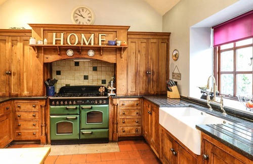 Bonsall Cabaña | PIG-OF-LEAD, family friendly, character holiday cottage in Bonsall