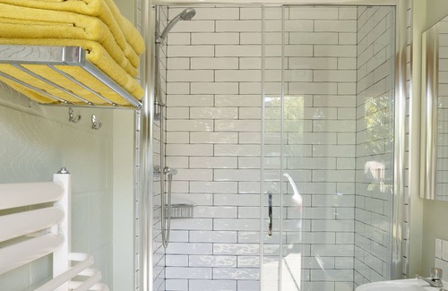 Crowborough Cabina | Pigeon Hole at Coes Vineyard