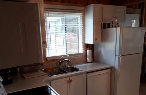 Westerose Cabaña | Pigeon Lake Alberta Lakefront cabin