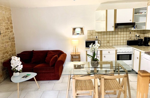 Anglars-Nozac Casa | Pigeonnier in Gourdon between Sarlat and Rocamadour Pkg, Terrace, 4km from a lake