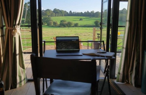 Upper Seagry Cabina | Piglet's House