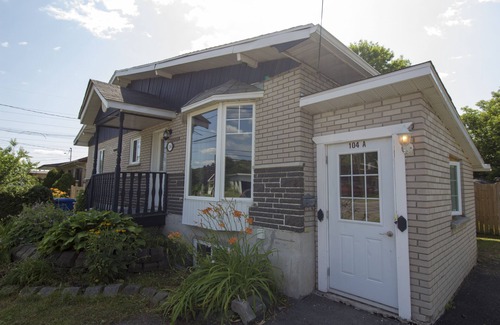 La Riviere-du-Nord Regional County Municipality Apartamento | Pignon sur rue! WIFI rápido, estacionamiento GRATUITO