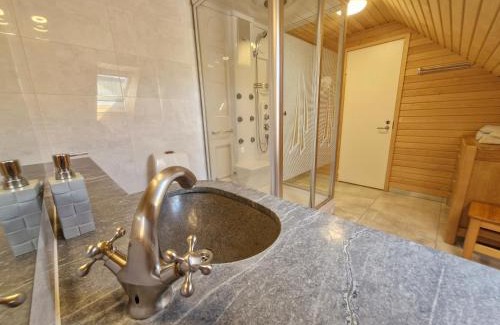 Kuressaare Casa | Piibelehe Guest Accommodation