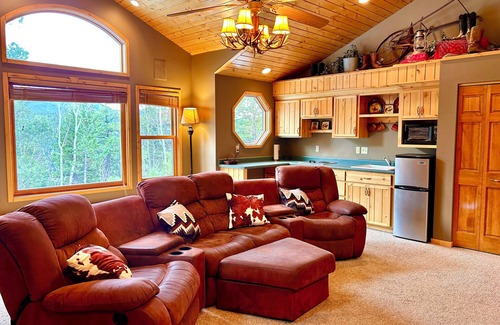 Woodland Park Casa | Phenomenal Vista de Pikes Peak En Amplio Mountain Lodge