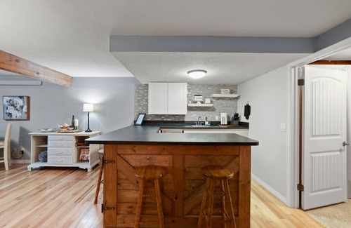 Monument Casa | Pikes Peak Vista House 5 BD 4 BA, Hot Tub and Acreage