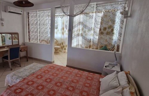 Le Morne Apartamento | Pikpik está justo a coté du restaurant wapalam, frente al hotel Paradis