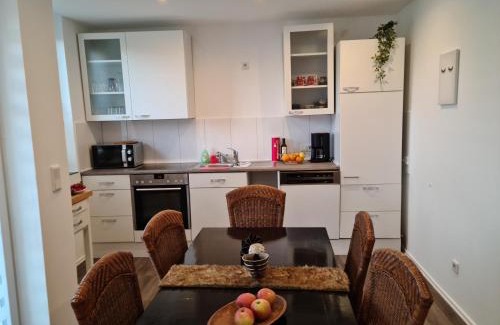 Madfeld Apartamento | Pilgrims "Hermine" Fewo mit 3 Schlafzimmern, Balkon, fast Internet