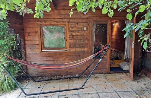Glastonbury Cabina | Pilgrims of the Goddess - Cabin