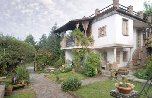 Asti Chalet De Esquí | Casa Pimpa: Asti Monferrato, Langhe, Roero