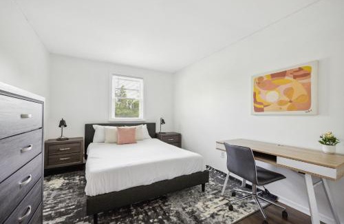 Newark Apartamento | Pine Brook 1122 I Pool Gym I Free Parking !