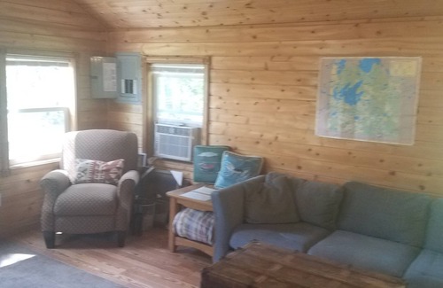Pine River Cabina | Pine Cabin on the Pine River-Adult only