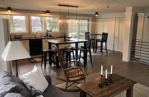 Plainwell Casa | Pine Lake tres habitaciones