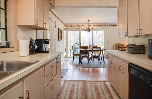 Gaines Casa | Pine Creek Camp: On Site access to fish and swim
