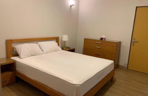 Khaira Gali Apartamento | Pine Edge by T2R - Luxury Duplex Apartment Private Parking & Stunning Views in Khaira Gali near to Nathia Gali & Muree