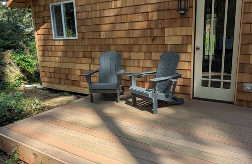 Langley Cabina | Pine Guest Cabin in the Woods