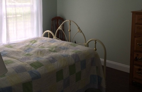 Honeoye Casa | Pine Haven: un hermoso retiro durante todo el año en el lago Honeoye