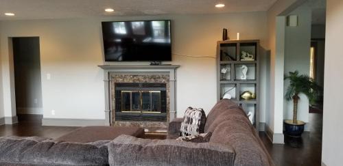 Gainesville Casa | Pine Haven Lake front home/w Dock